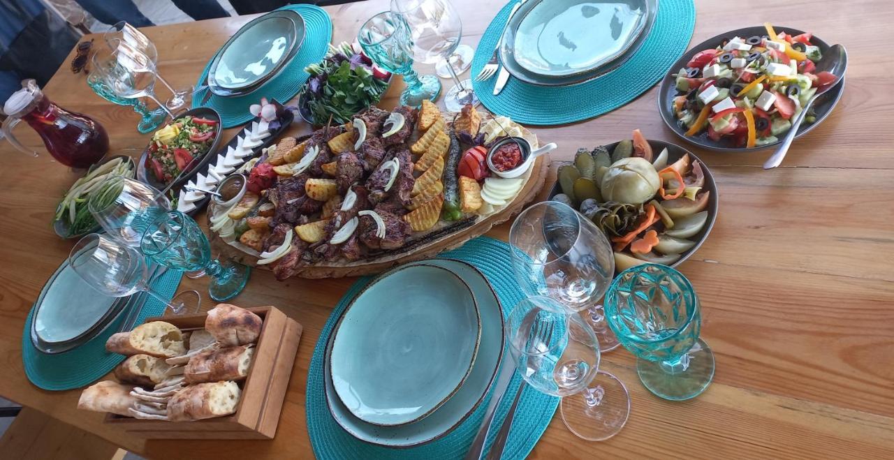 Berkri Gastro Yard&Guest House Yenokavan Eksteriør bilde