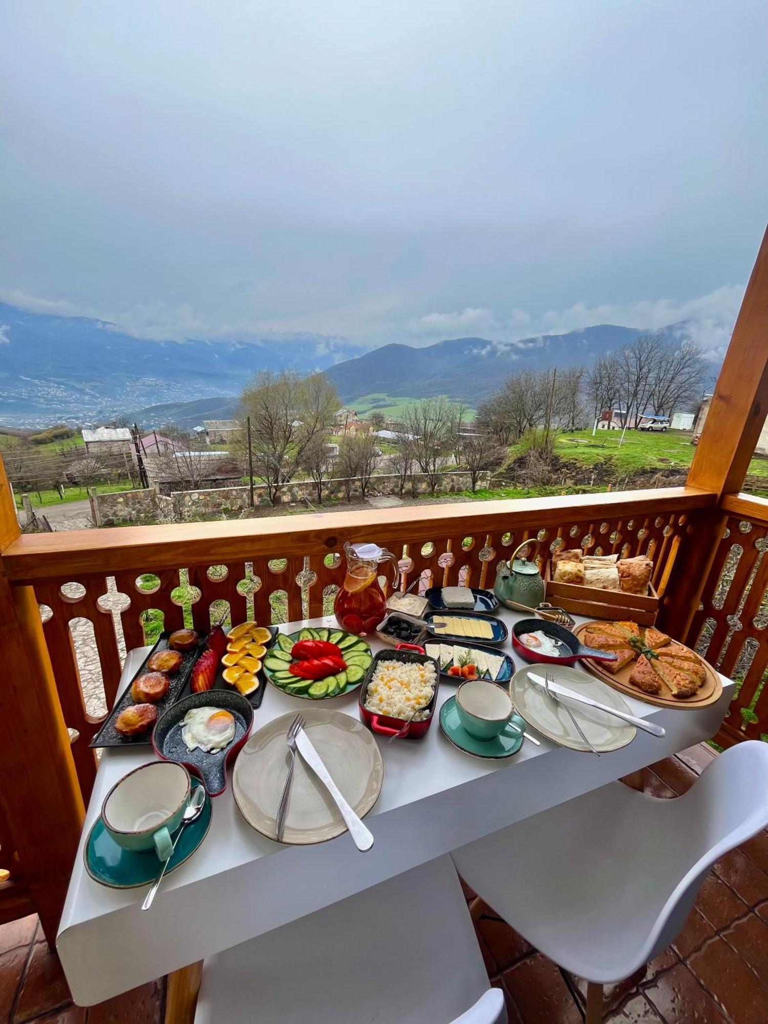 Berkri Gastro Yard&Guest House Yenokavan Eksteriør bilde